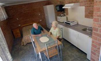 Fossicker Caravan Park Glen Innes Extérieur photo